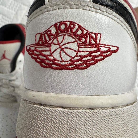 jordan big kids air jordan 1 low white gym red black Nike Air Jordan 1 Low GS White Red Black Sneakers Big Boy Youth 7Y Woman 8.5
